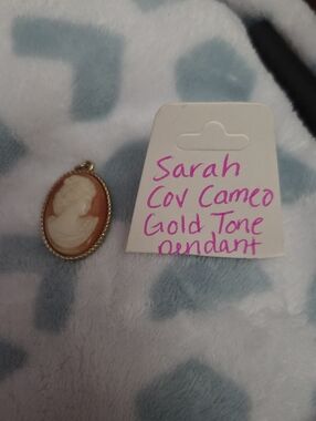 Sarah Coventry Oval Cameo Pendant in Cream and Gold